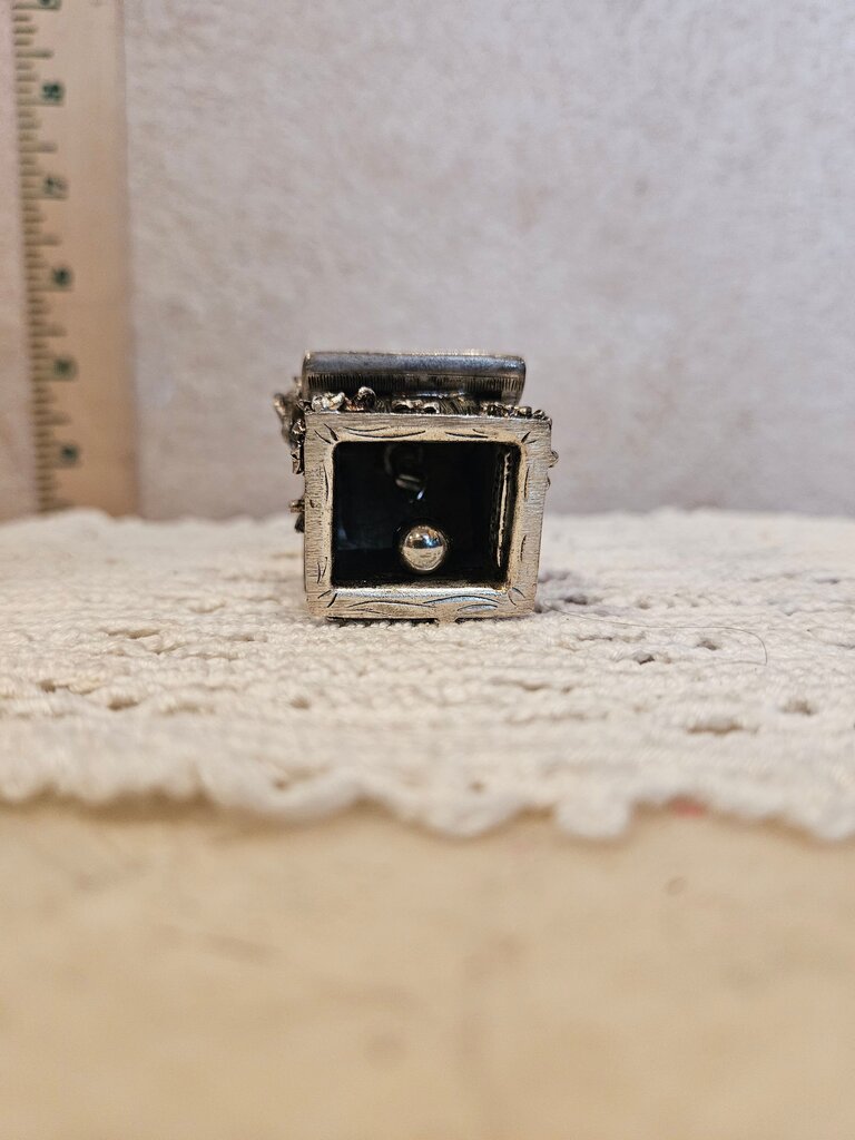 LUNT SILVERSMITHS VINTAGE PEWTER MINIATURE DINNER BELL BIRDHOUSE METALWARE USA
