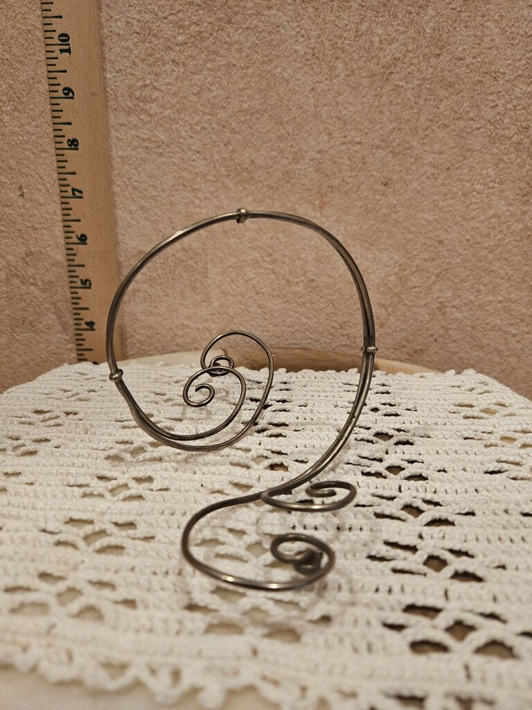 Decorative Wire Stand