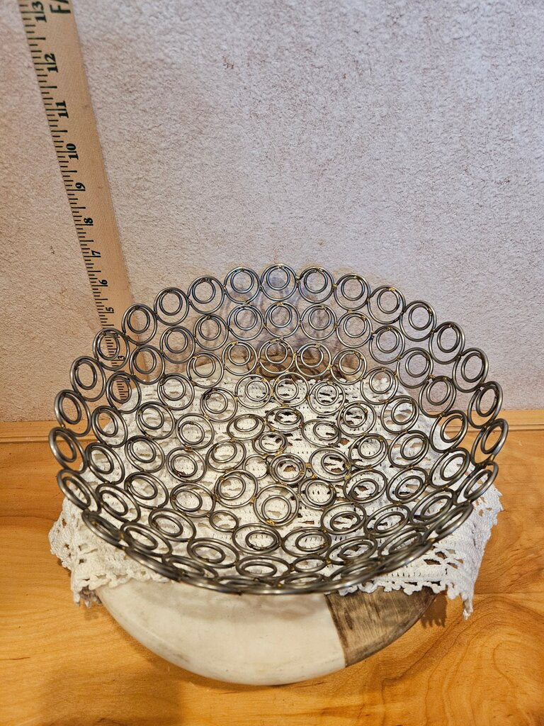 Vintge Large Art Form Brass Metal Centerpiece Bowl Basket fruit stand table decor