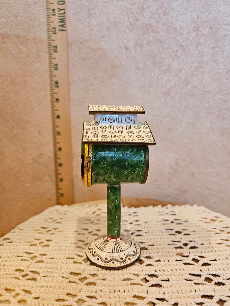 Vintage Empress Arts Cat 2004 Enamel Mailbox Stamp Holder Dispenser Trinket Box