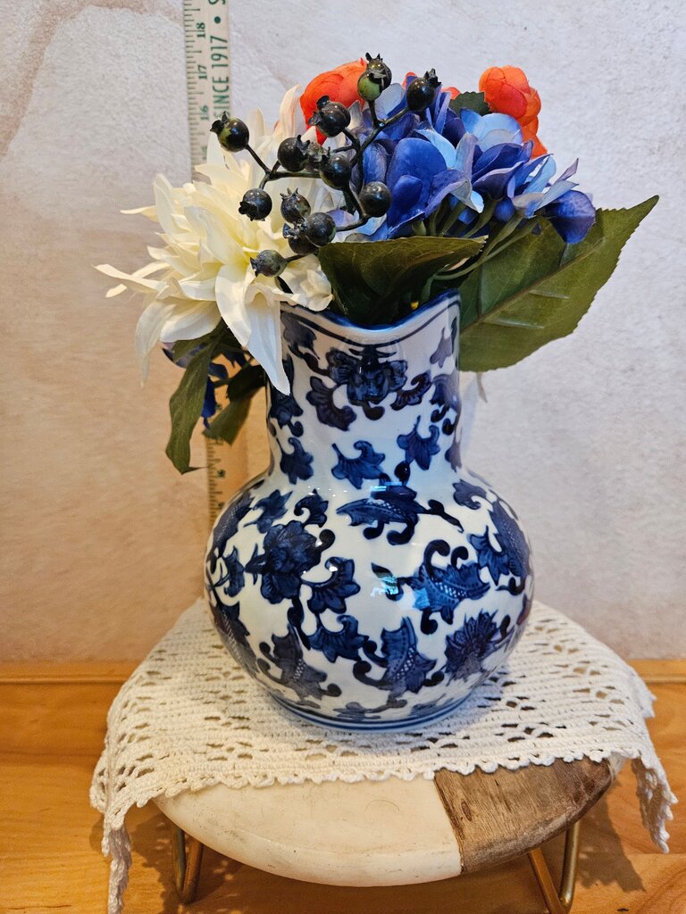 Avalon Ming Luxe Jug Blue & White water pitcher