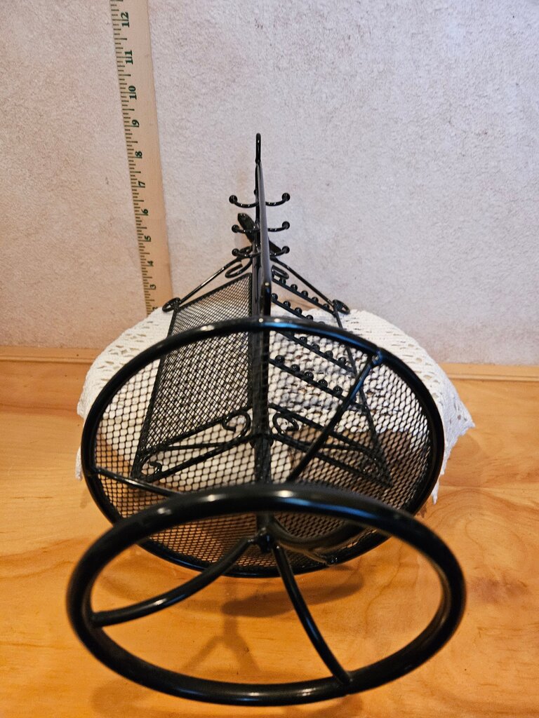 Spinning Jewelry Stand / 3 Panels / 15" X 6" / Black Metal