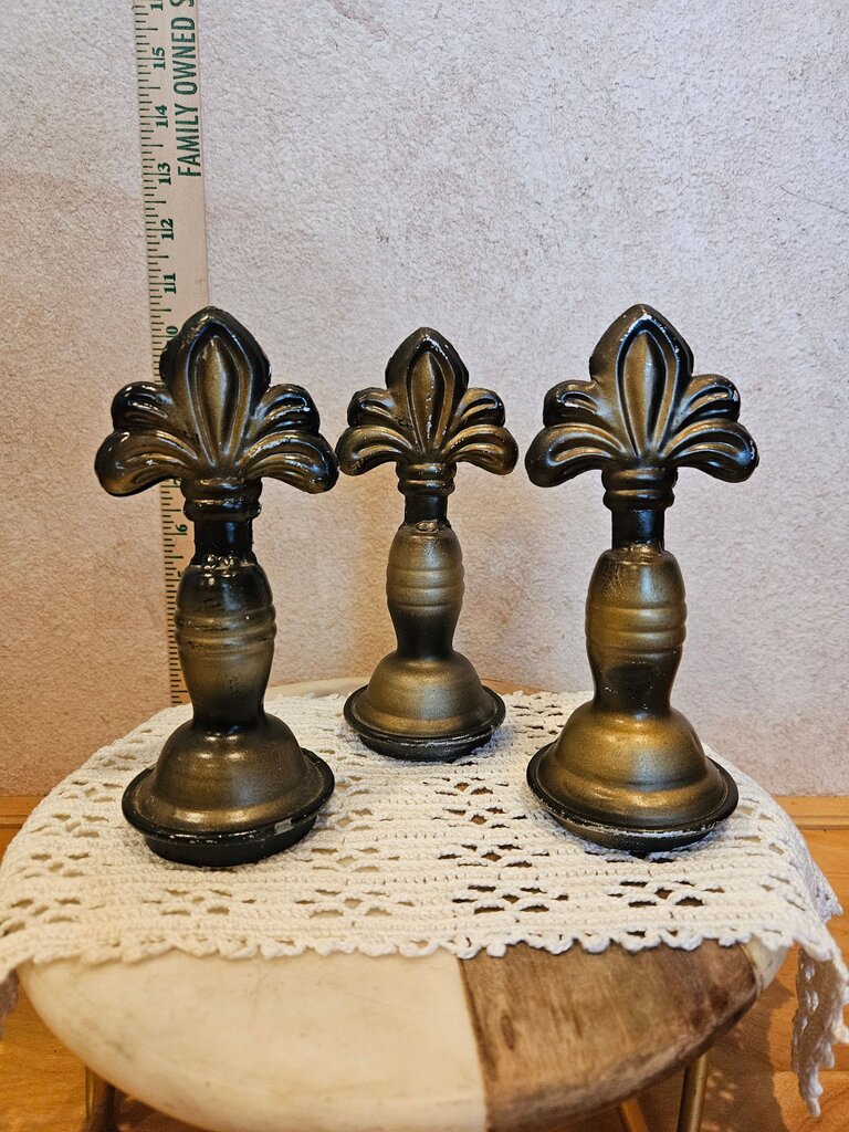 Set of 3 Fleur-de-Lis Candle Holders