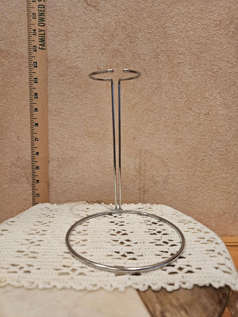7 Inch Silver Tone Metal Doll/Toy Display Stand