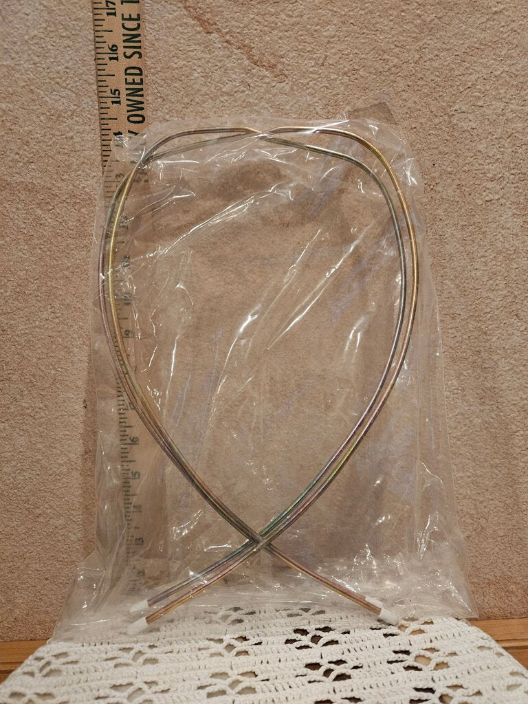 NEW Vintage Collapsible Heart Shaped wig, hat display Wire Stand