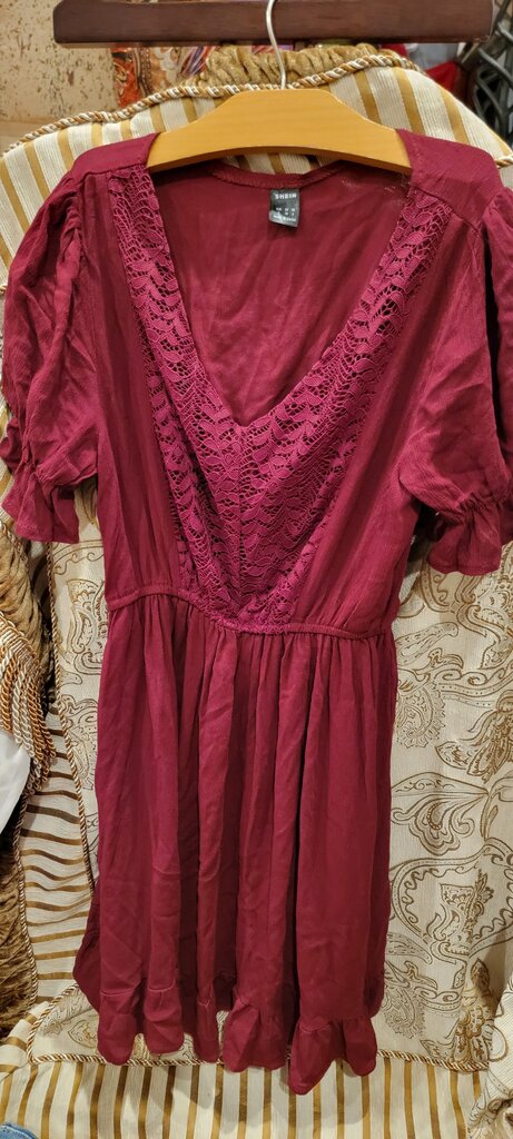 SHEIN Burgundy Lace Dress