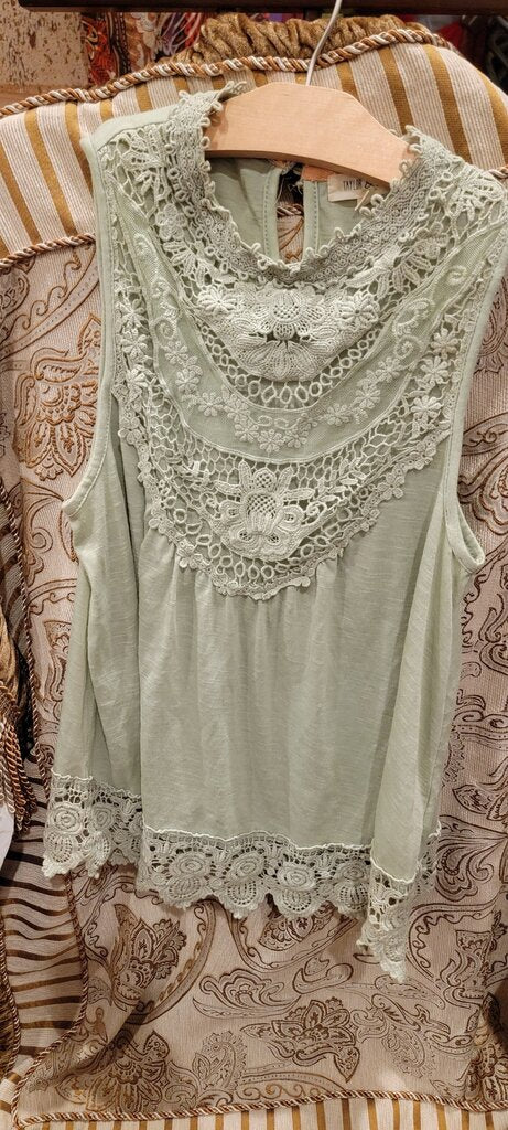 Taylor & Sage Women's Sleeveless Top