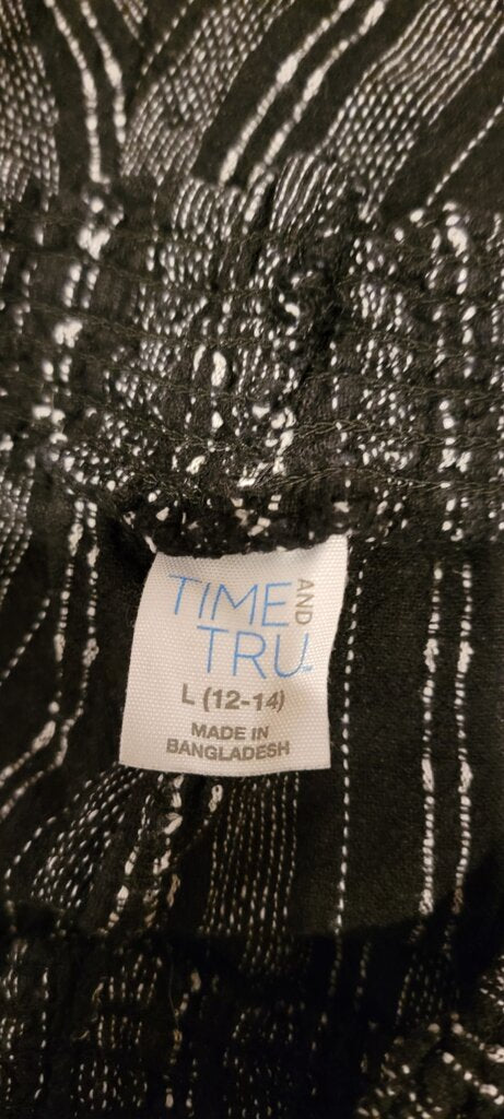 TIME AND TRU Women's Size Large Black and White Striped Shorts