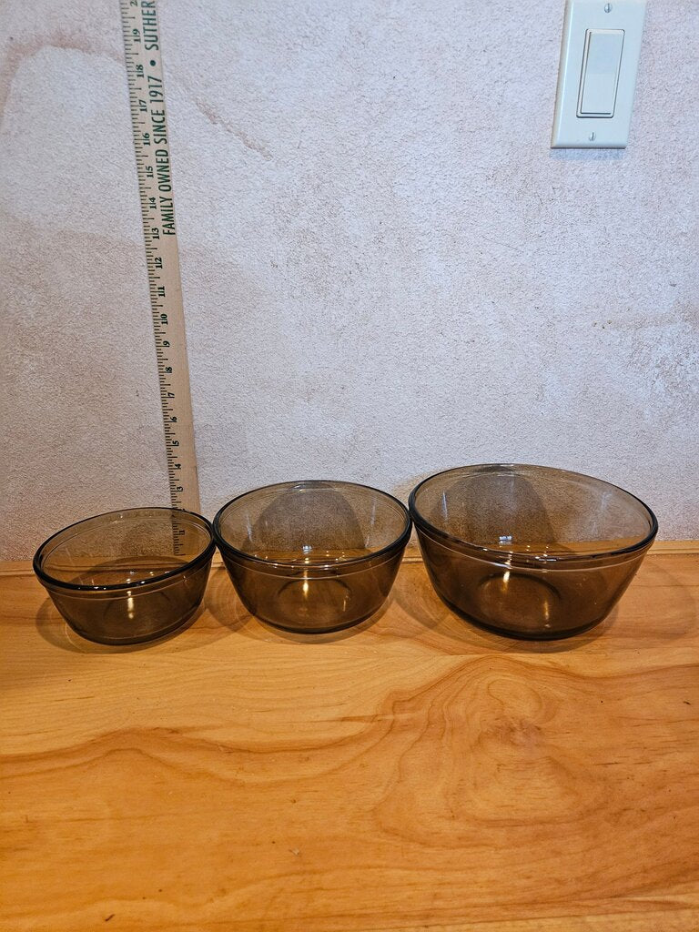 Set of Three Vintage Anchor Hocking Ovenware Amber Glass Mixing Bowls