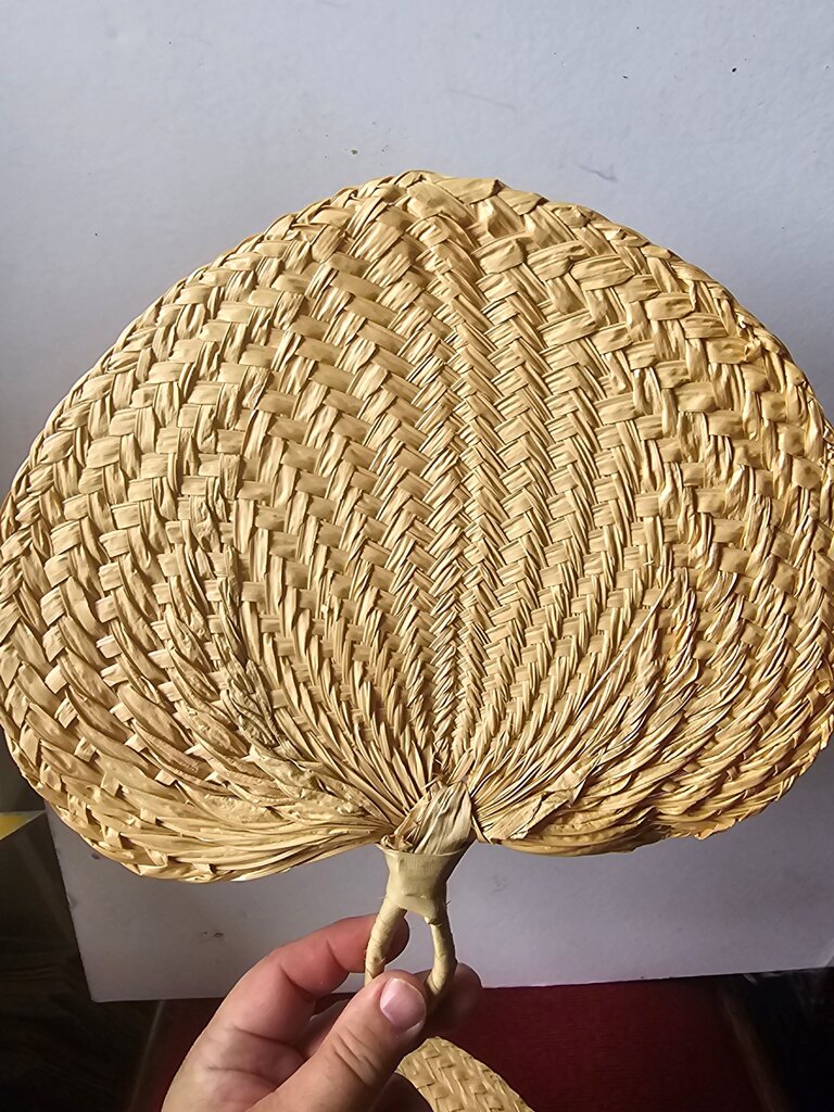 Woven Straw Hand Fan Set