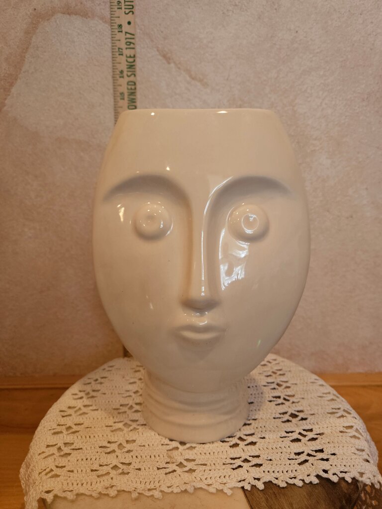 Modern Face Planter – Minimalist Head-Shaped Pot White Ceramic Face Vase