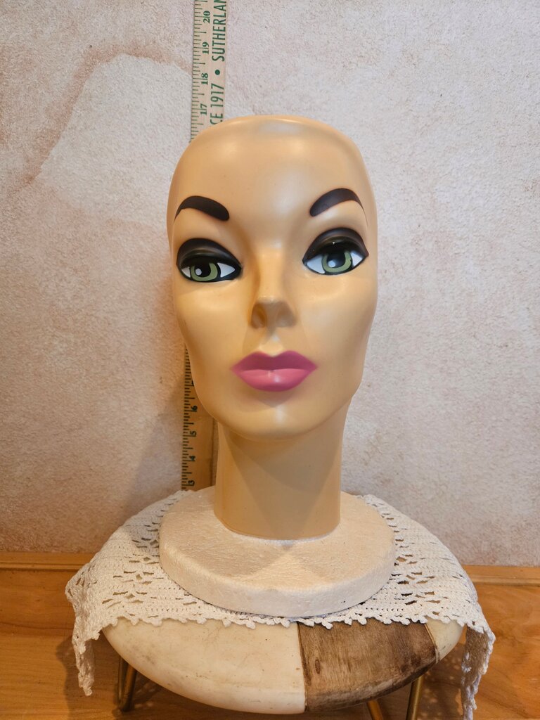 Vintage Hair Styling Mannequin Head 8