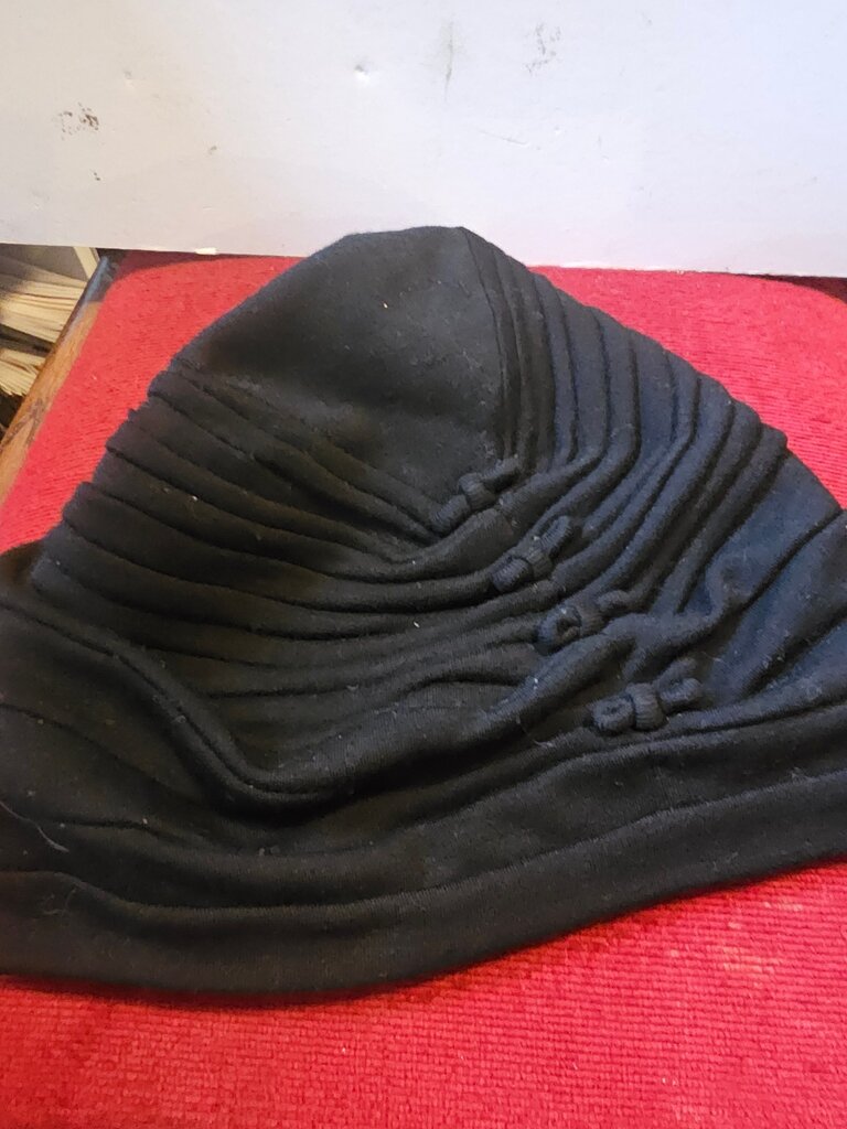Black Ruched Hat