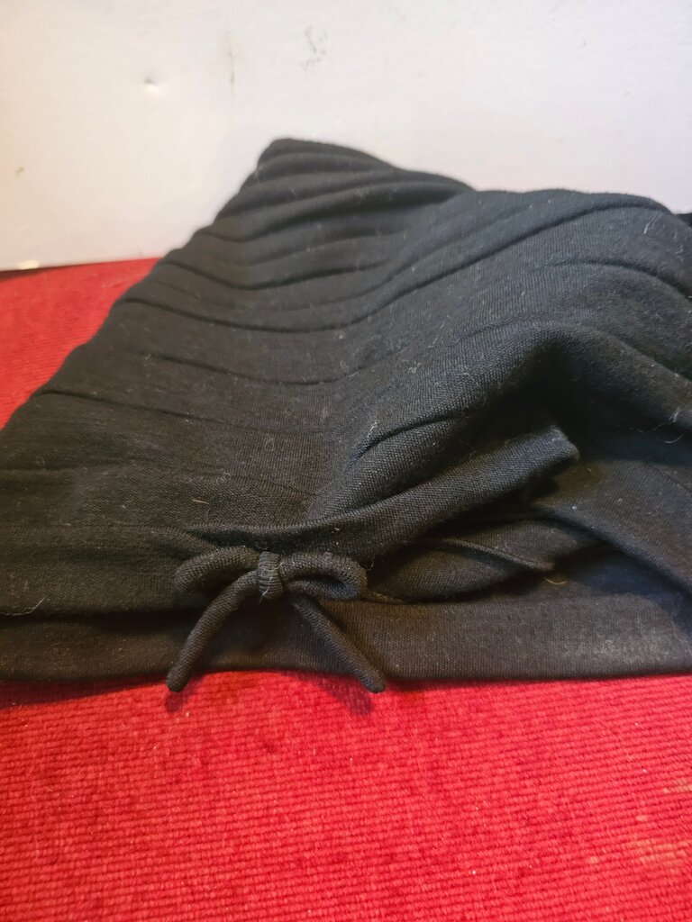 Black Ruched Hat