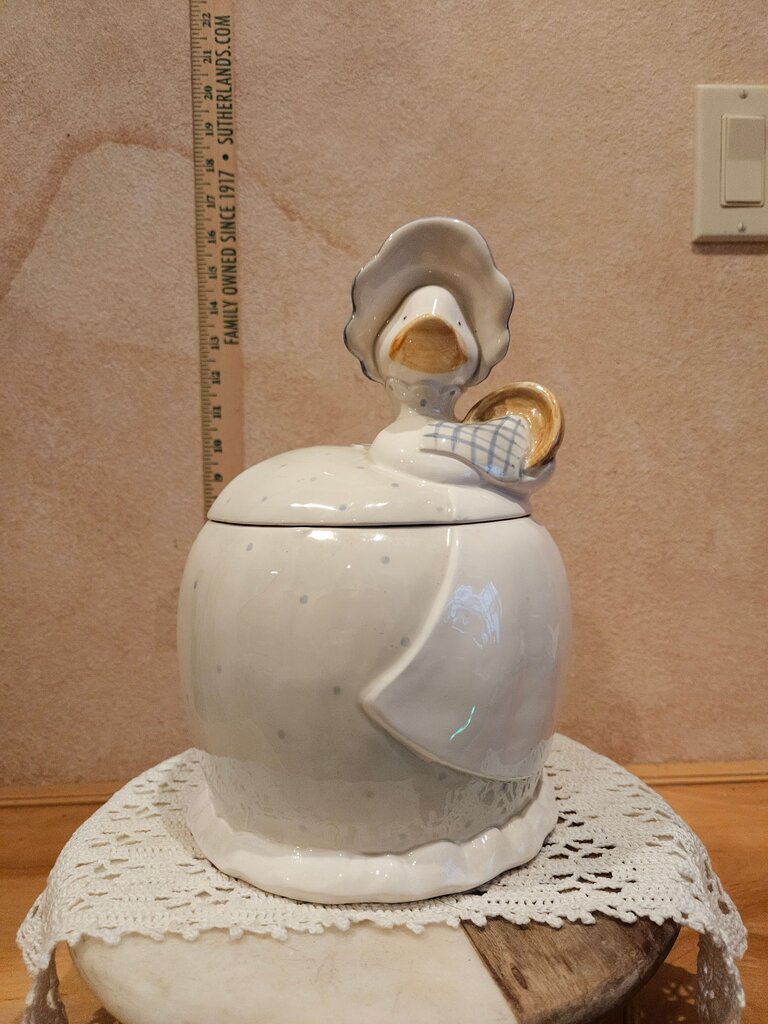 Vintage Fitz & Floyd Betty Quacker Duck Ceramic Cookie Jar