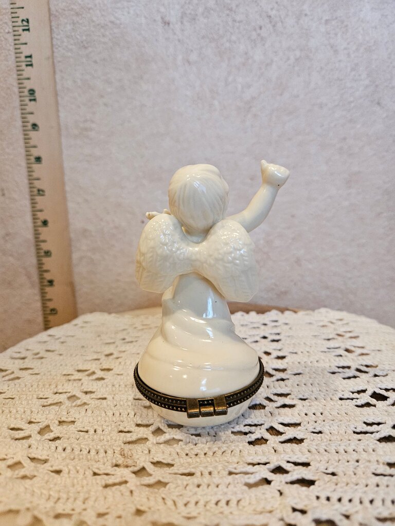 Kromer Porcelain Vintage Angel Cherub On Trinket/ Pill Box