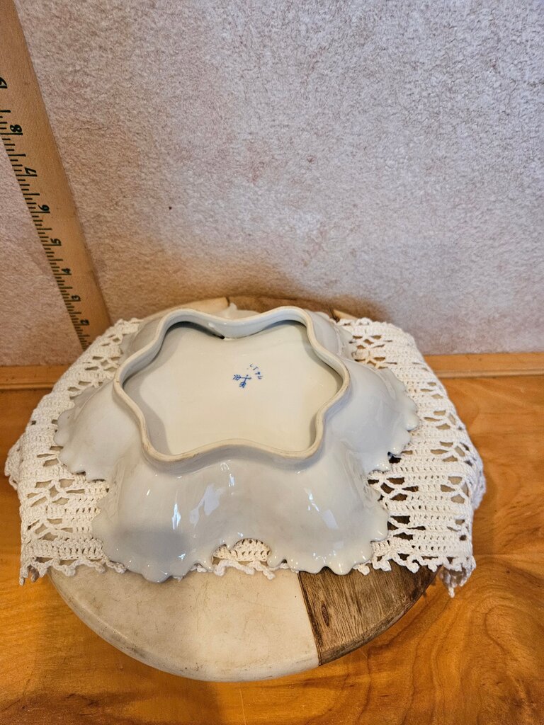 Vintage Arnart Trinket Dish Floral Roses Gold Trim Edges Porcelain