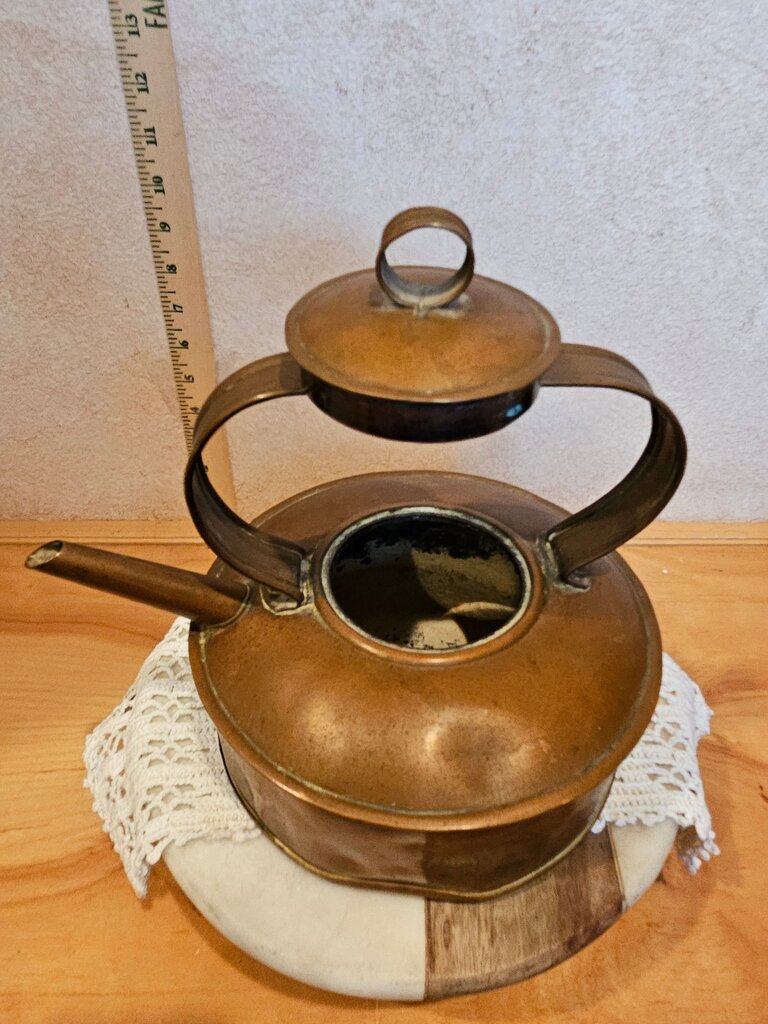 Vintage Handmade Copper Teapot w Handle and lid