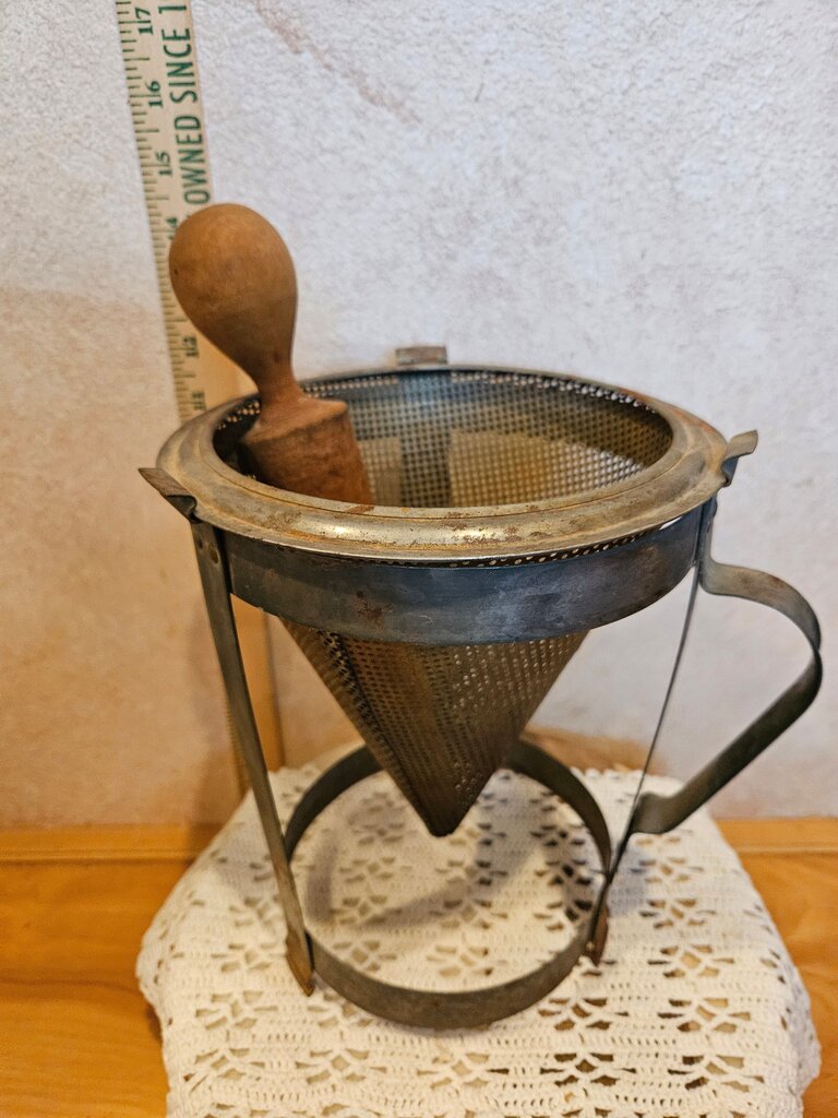 VINTAGE Depression Era METAL CONE-Shape Sieve & Wood PESTLE TRIPOD Colander Strainer w Wooden Herb / fruit Masher