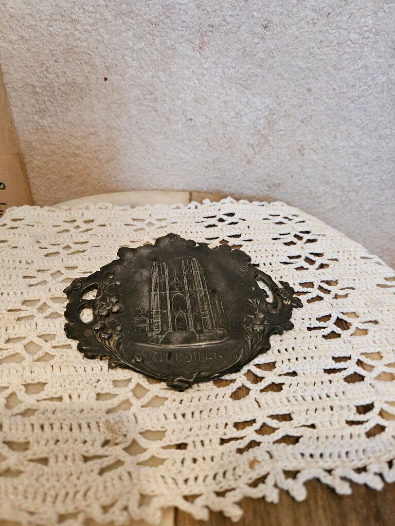 Vintage Unique tea coaster / metal souvenir plate features an embossed image of St. Michael & St. Gudula Cathedral in Bruxelles (Brussels)