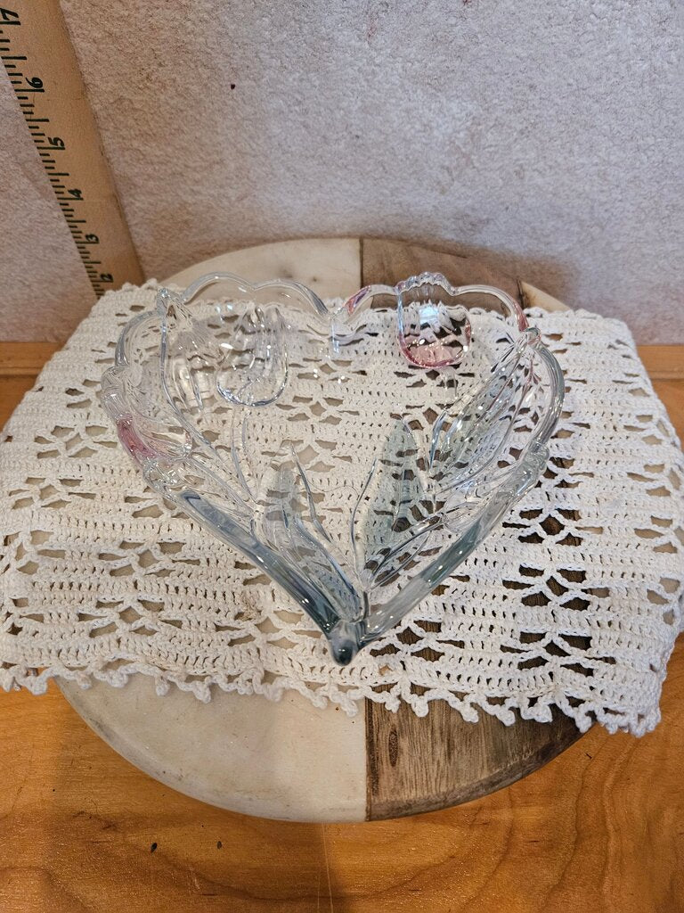 Vintage Heart Shaped Embossed Tulip Pink Blue Green Clear Art Glass Dish probably mikasa