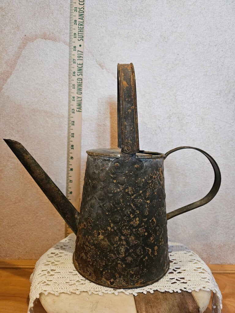 Vintage Unique hammered circle embossed Metal Watering Can with handle dried flower vase
