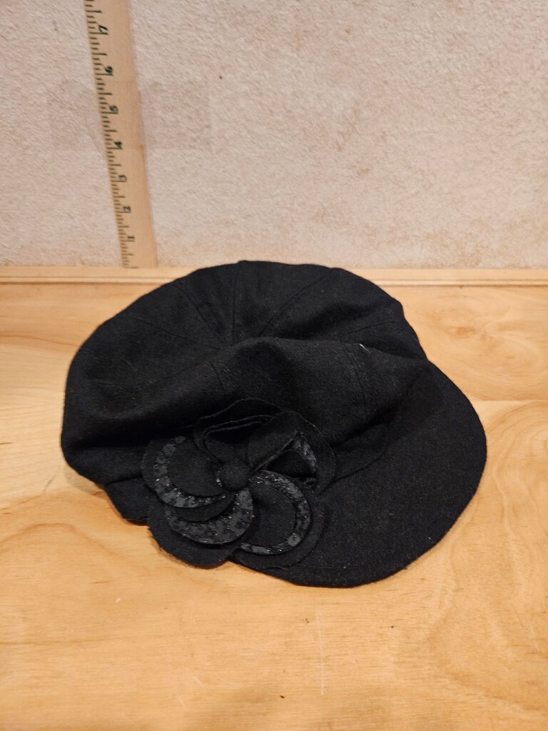 Women's Black Fashion Hat with Flower
