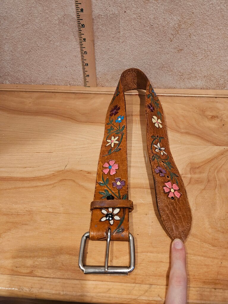 Vintage Floral Embroidered Leather Belt