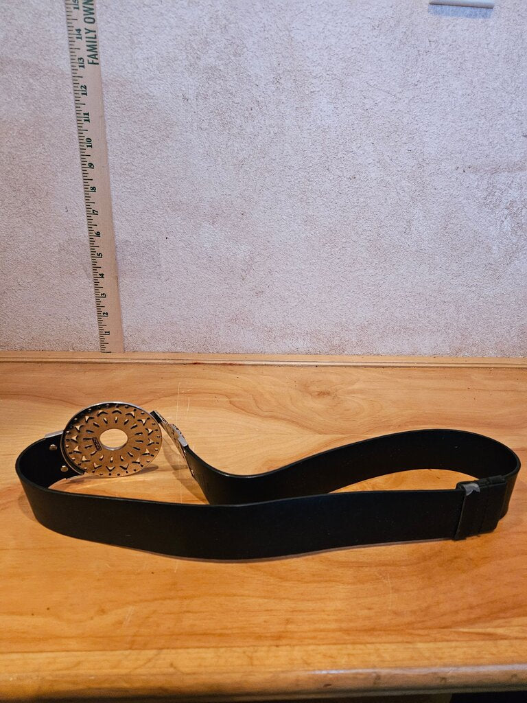 Stylish Black Belt with Decorative Buckle