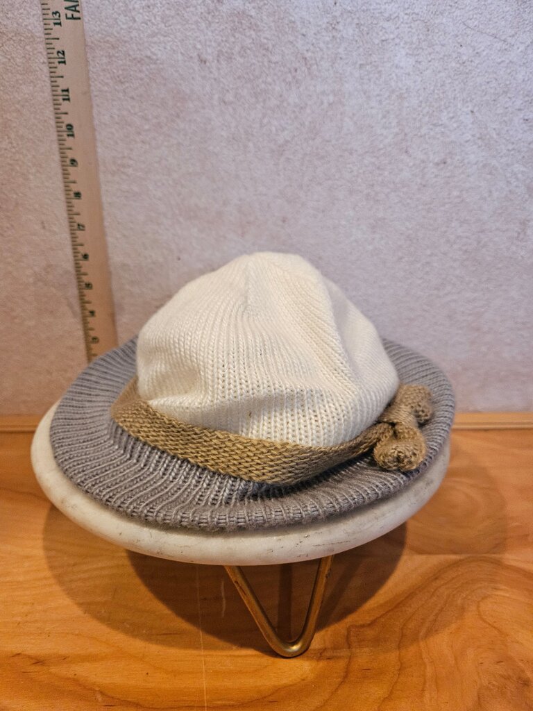 Knitted Hat with Gray and White Color