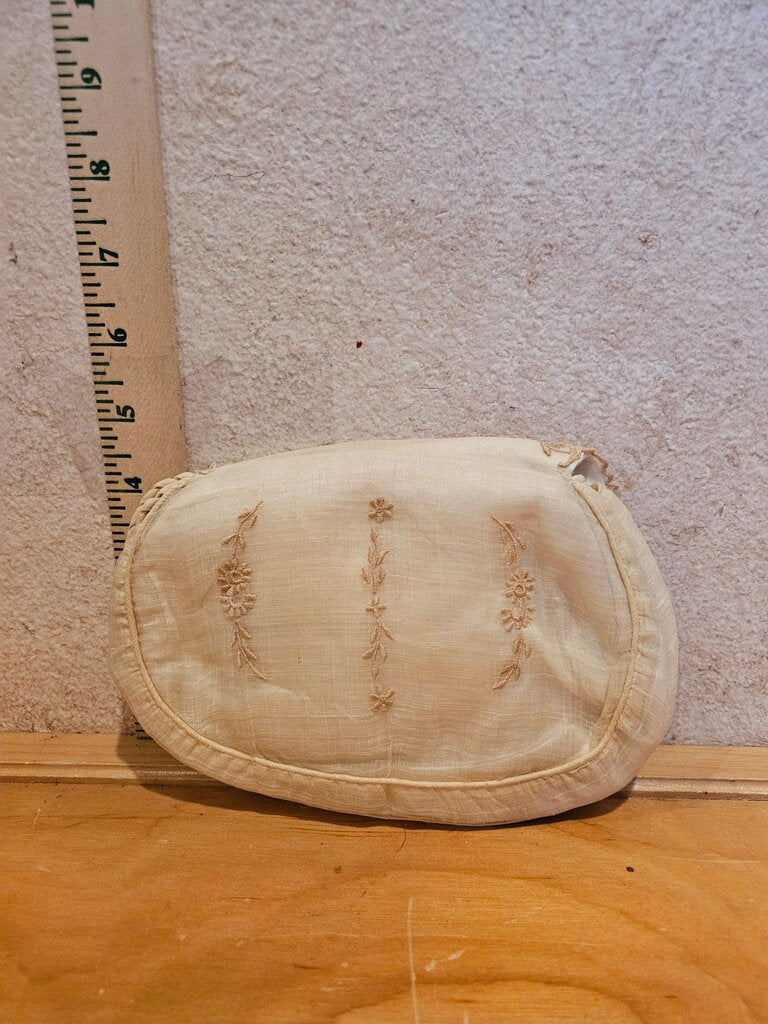 Vintage Embroidered Clutch Purse