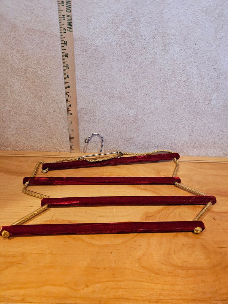 Velvet tiered hanger organizer Hanging Coats and Saddle Blankets Christmas ornaments Decorative Red Velvet Display organizer Rack