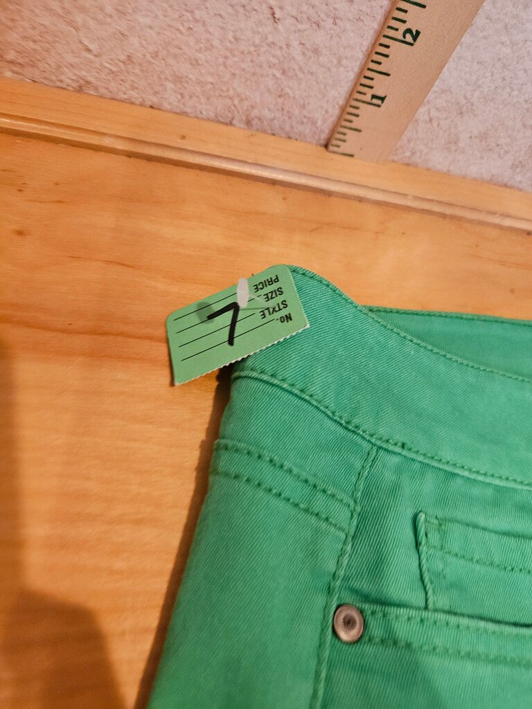 LEI Ashley Lowrise Green Shorts