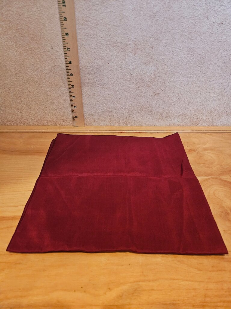 Alexandre Vintage Lion Emblem Cloth