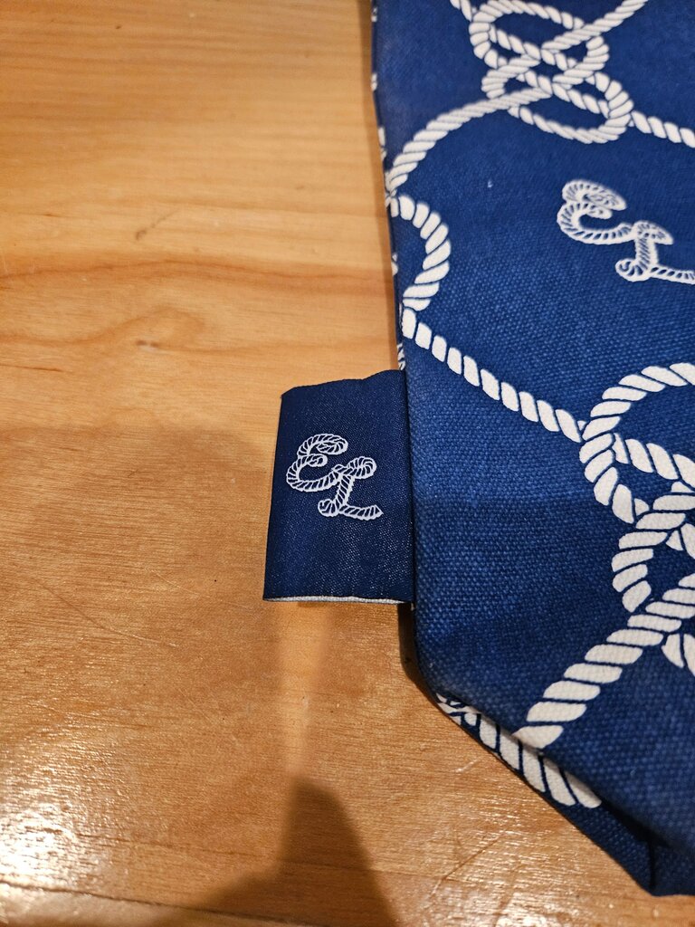 Stylish Estee Lauder navy blue tote bag unique rope pattern 17 X 12 Nautical