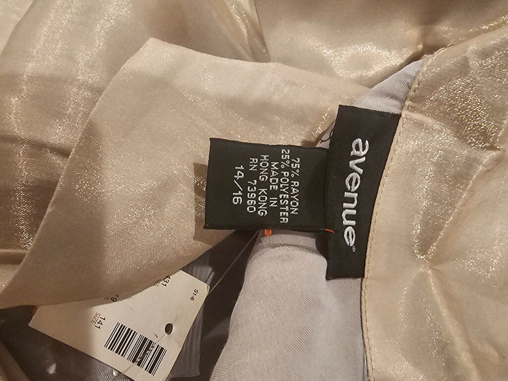 Avenue Women's Shiny Blouse