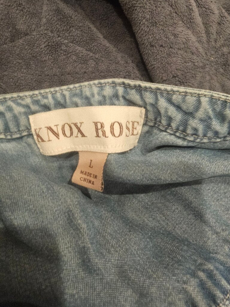 Knox Rose Light Blue Button-Up Top