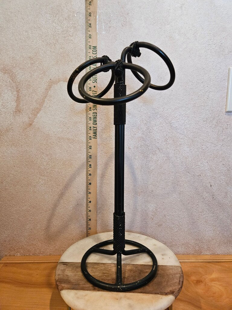 Tall Black Iron Display Stand w Triple Ring Towel Display Holder kitchen or bathroom