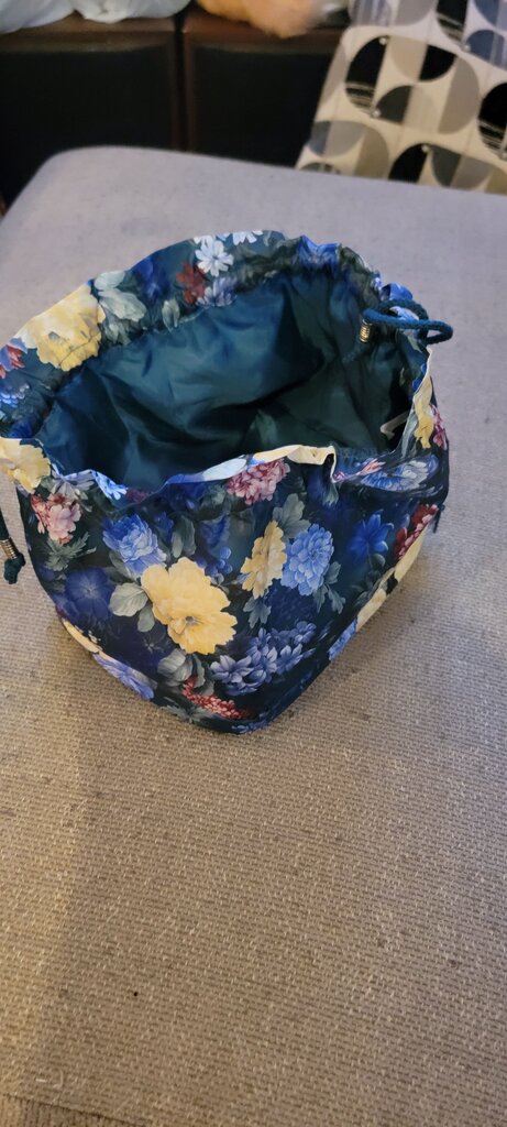 Floral Drawstring Pouch
