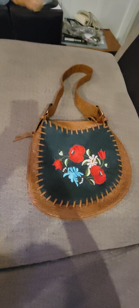 Embroidered Vintage Handbag
