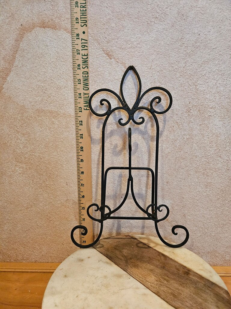Vintage Metal Easel Stand cookbook stand Ornate Scrollwork, Rustic Black book riser