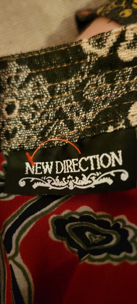 New Direction Floral Print Long Sleeve Top
