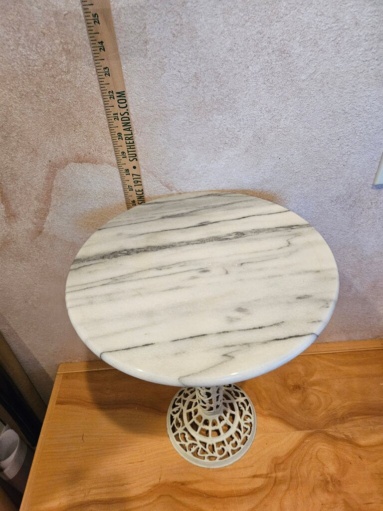Vintage Reticulated Regency Hollywood Brass Carrara Marble-Top Pedestal Table / Plant Stand Side Table