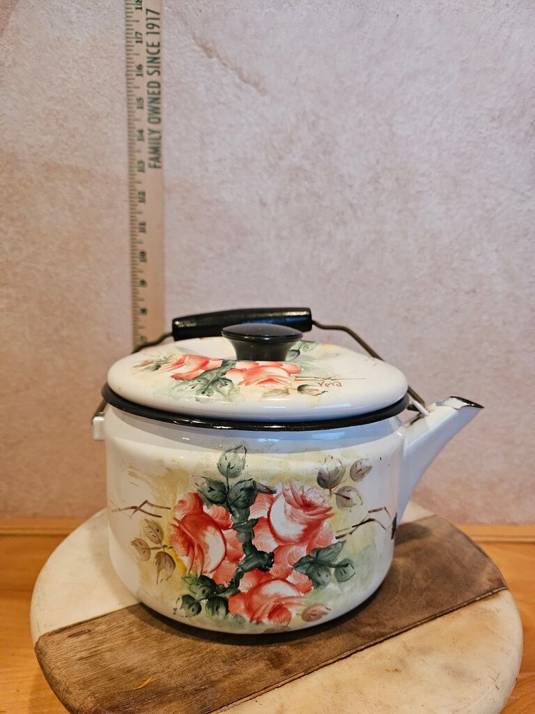 Vintage white & hand painted floral enamel water tea kettle enamelware w lid tea can