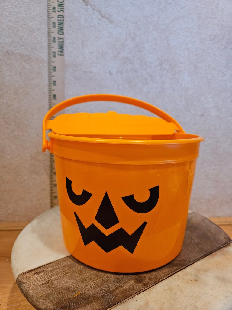 McDONALD'S Halloween Bucket Pail evil mcgoblin Classic Pumpkin HAPPY MEAL Limited Edition