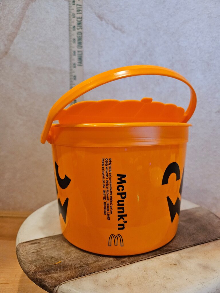 McDONALD'S Halloween Bucket Pail evil mcgoblin Classic Pumpkin HAPPY MEAL Limited Edition