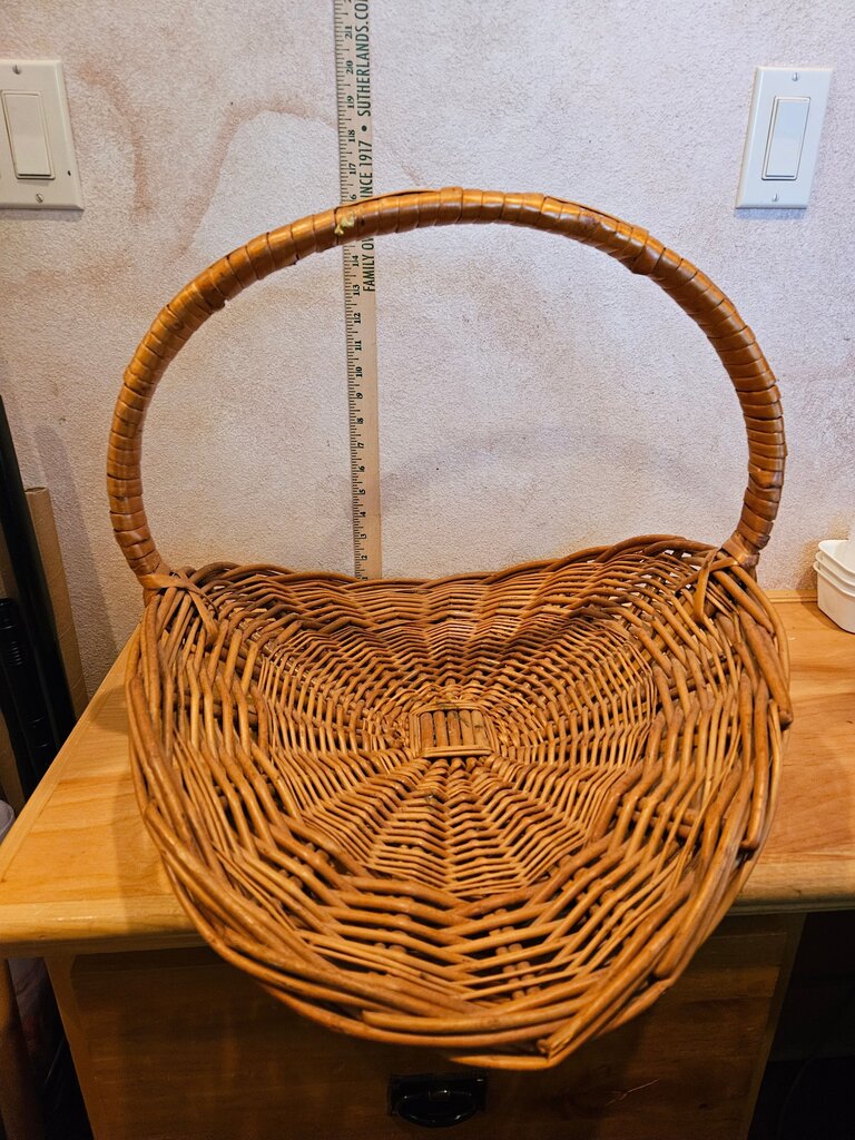 Vintage Large Wicker Garden Gathering Basket, Garden Baskets, Gathering Baskets, Vintage Wicker Gathering Baskets, Wicker Baskets, Garden