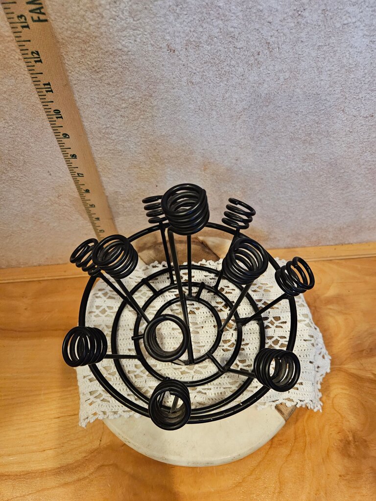 Oenophilia Bottle Stopper Bouquet, Black Metal Wine Bottle Stopper Display twisty metal display