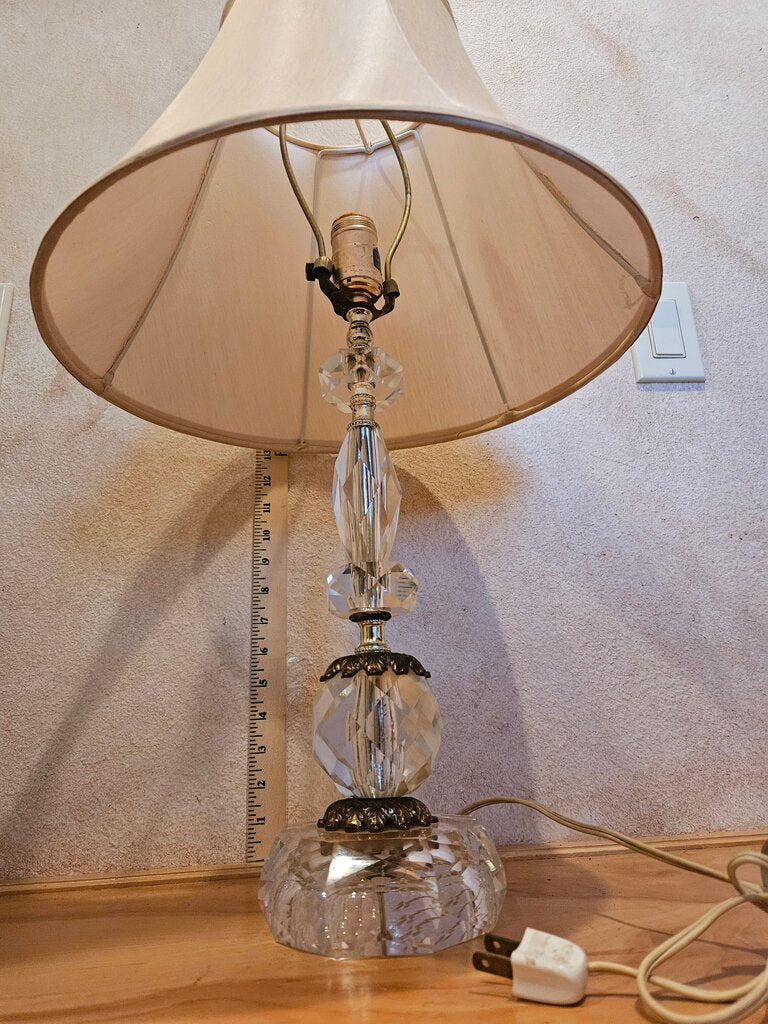 Vintage Elegant Crystal & brass Table Lamp Paperweight Possibly St. Clair