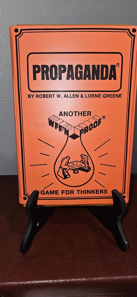 Propaganda Game for Thinkers